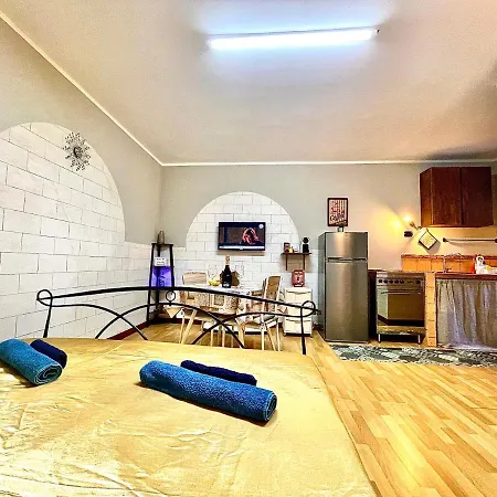 Ferienwohnung Monolocale Deluxe A 2,7 Km Dal Mare Per 2 Persone Siderno Exterior foto